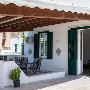 https://le-case-di-franca.sicilyhotelsitaly.net