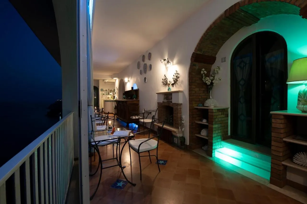 ***  Hotel La Ninfa Amalfi Italy